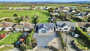 Setting- click for photo gallery